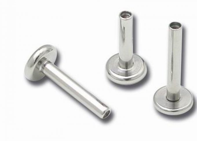 labret titane vissage interne